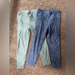 Pair of Hanna Andersson girls leggings size 5